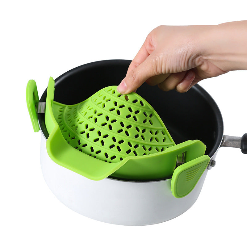 Strainer clip for kitchen use
