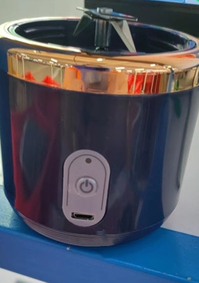Blender charging with USB cable